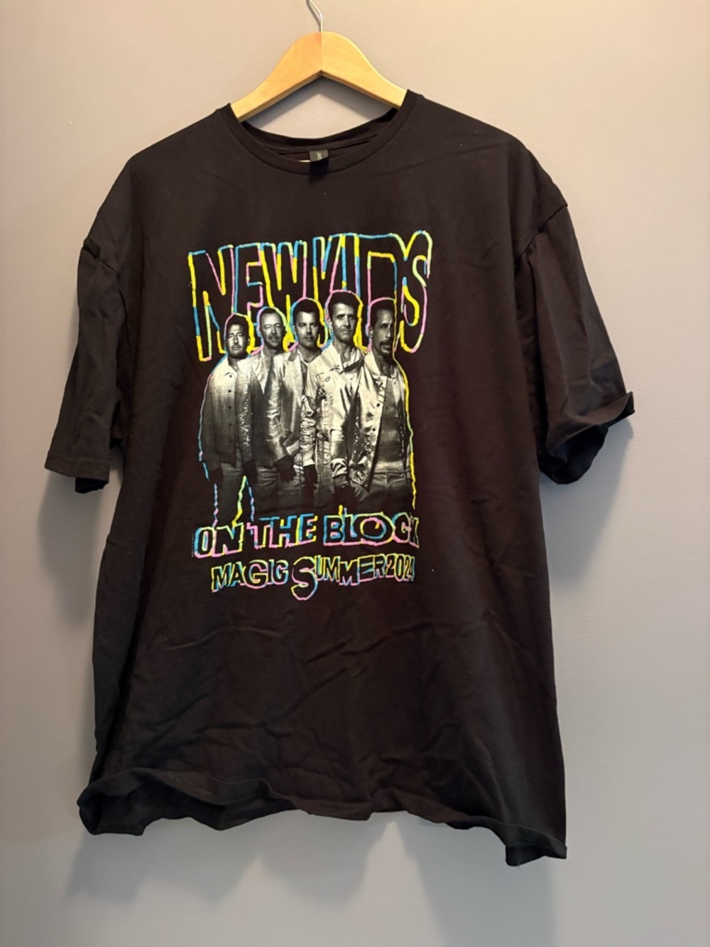 Gildan Black Short Sleeve New Kids On The Block Graphic Tee